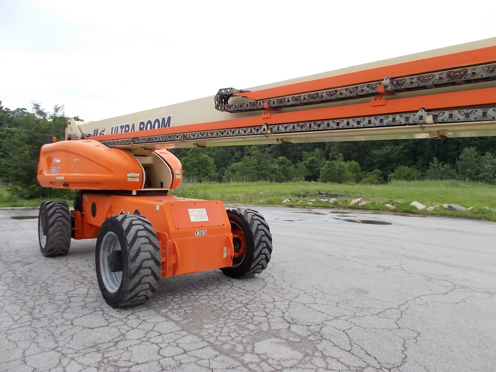 2009-jlg-1350sjp