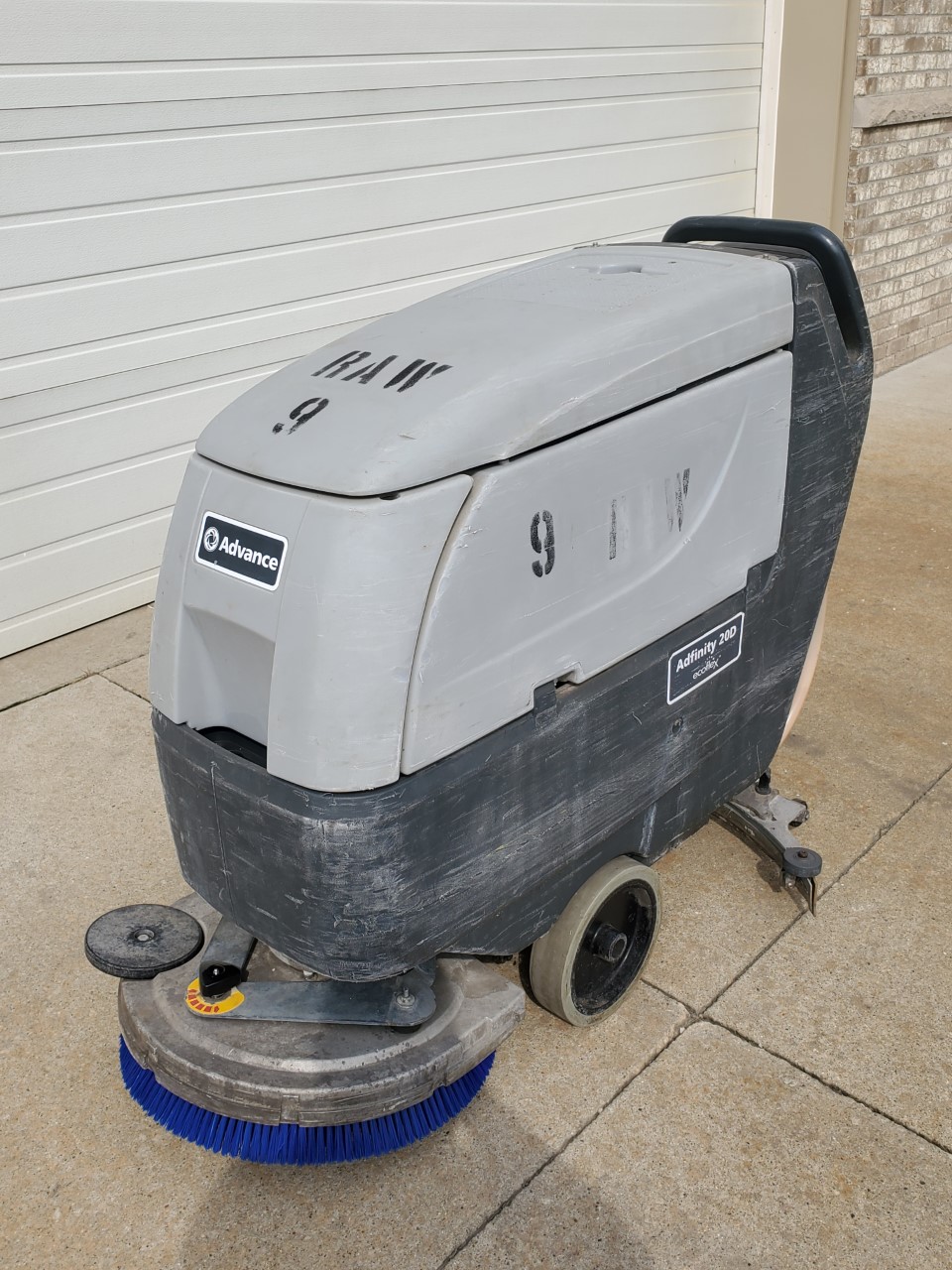 adfinity floor scrubber